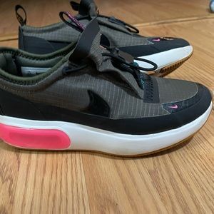 Nike Womens W Air Max Dia Winter Cargo Khaki/Black-Summit White.